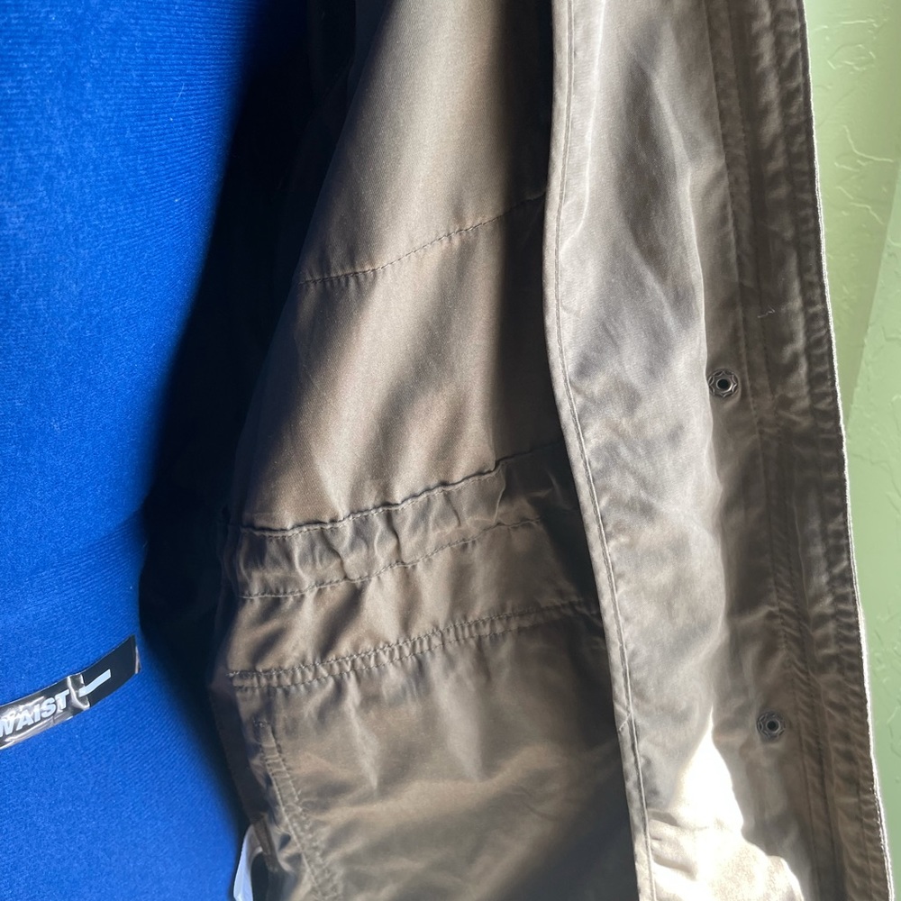 Jacket - Picture 3 of 9